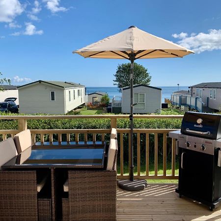 Lydstep Beach Bayview 3-Bedroom Holiday Home Tenby Kültér fotó