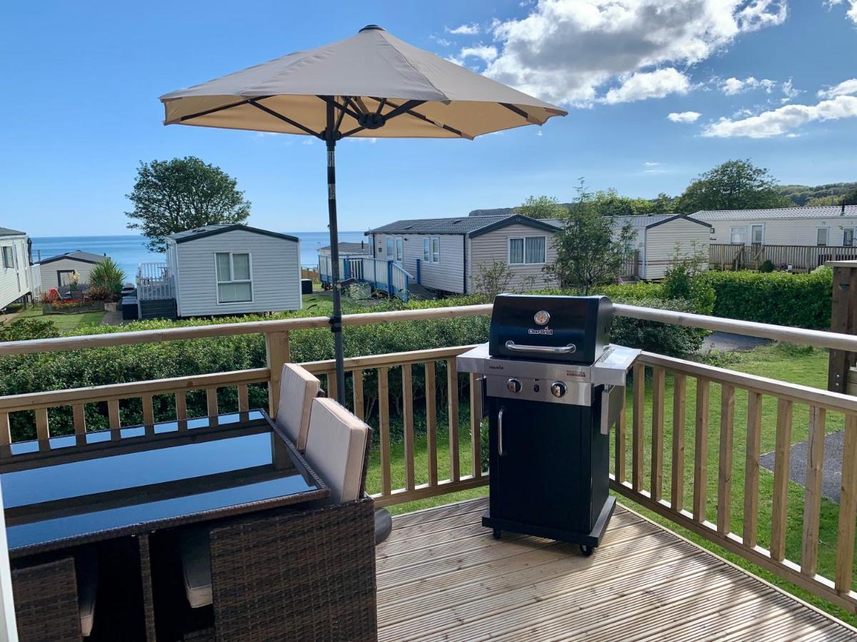 Lydstep Beach Bayview 3-Bedroom Holiday Home Tenby Kültér fotó
