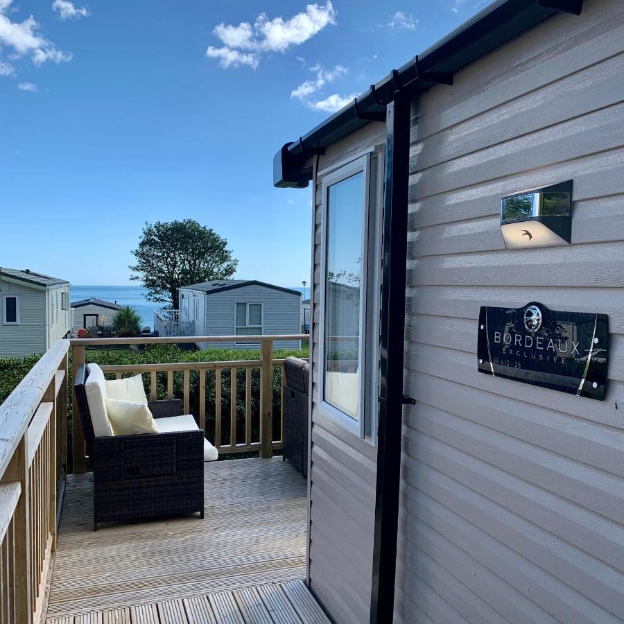 Lydstep Beach Bayview 3-Bedroom Holiday Home Tenby Kültér fotó